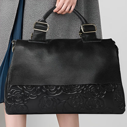 Well Tailored Bag with a Graceful Silhouette