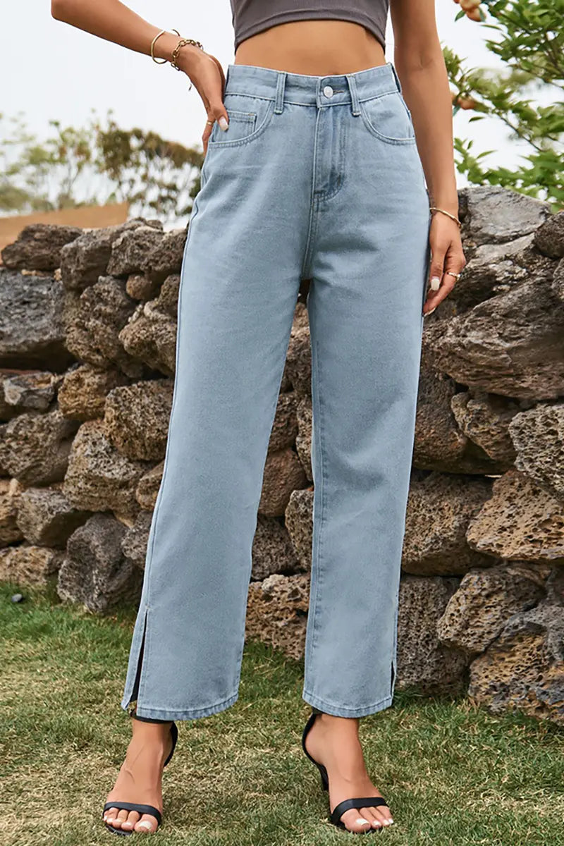 Well Tailored Pants with a Graceful Silhouette