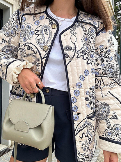 Gracefully Styled Coat for Any Occasion