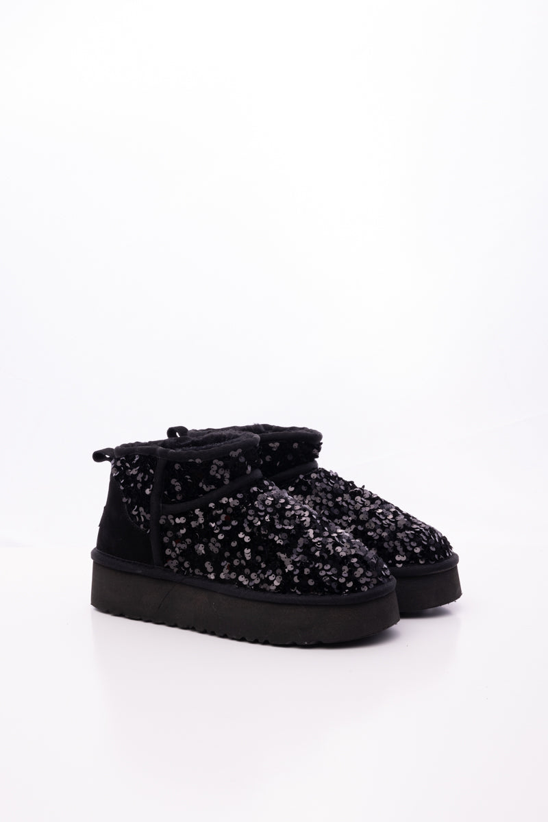 Vintage Inspired Boots with a Contemporary Edge