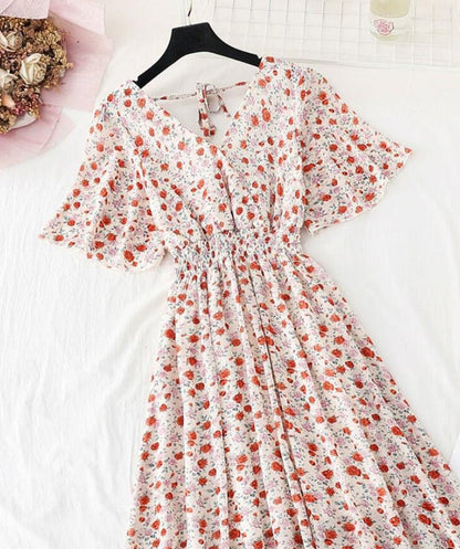 Classic Vintage & Enduringly Stylish Dress