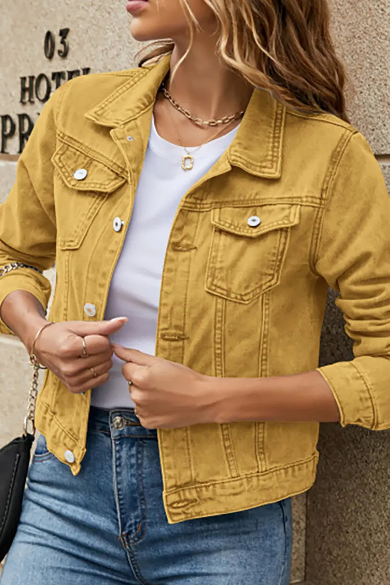Well Tailored Jacket with a Graceful Silhouette