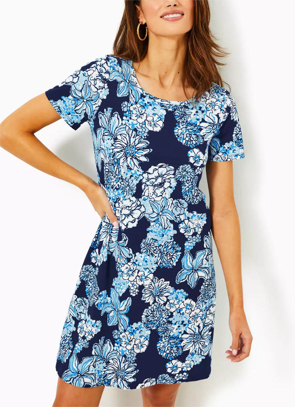 Well Tailored Dress with a Graceful Silhouette