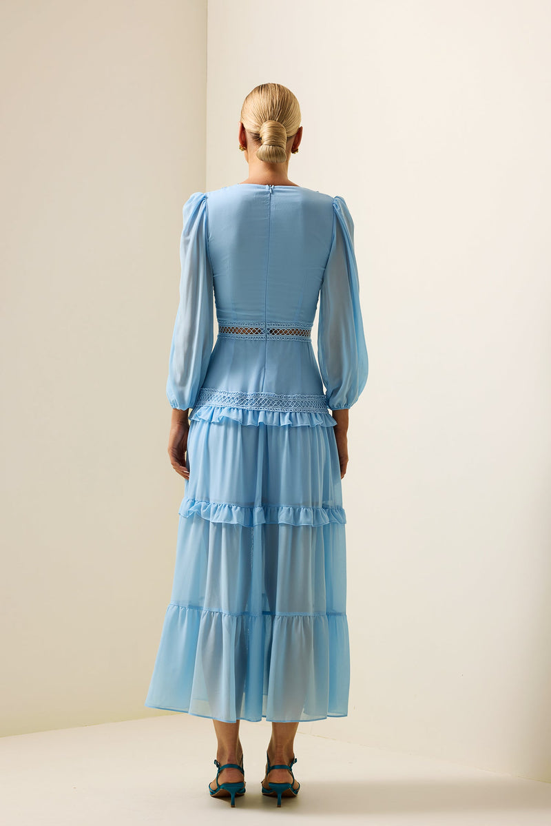 Polished Dress with an Effortless Classic Look