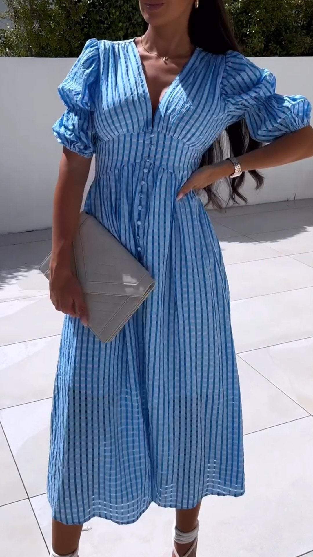 Classic Vintage Dress with a Flattering Fit
