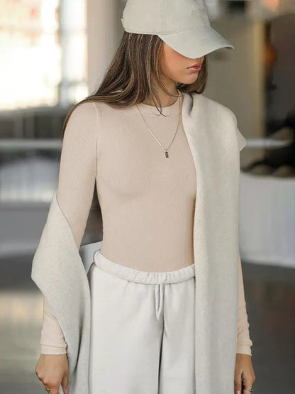 Effortlessly Elegant T-Shirt with a Timeless Design