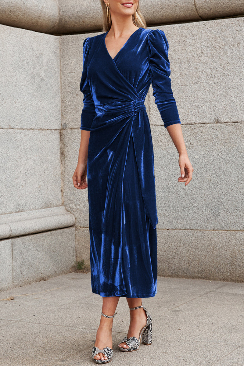 Beautifully Crafted Dress in a Classic Style