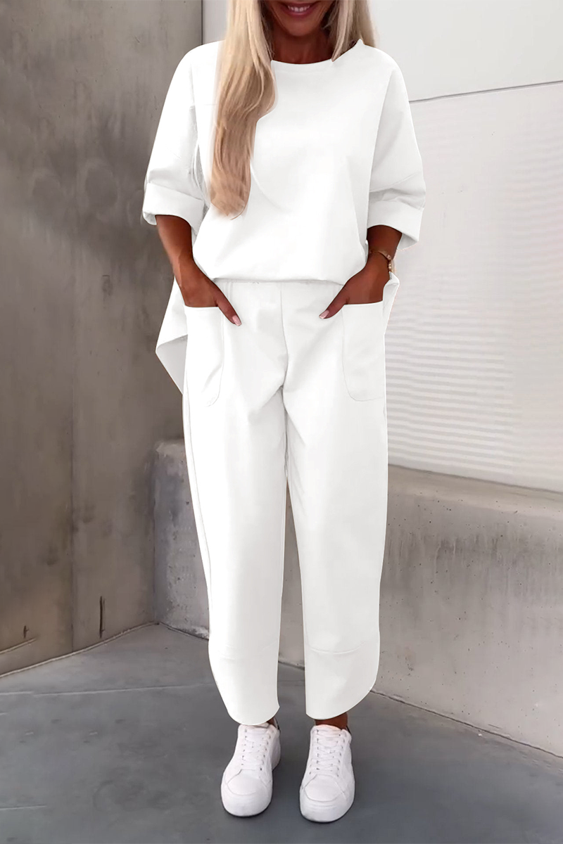 Effortlessly Elegant Garment with a Timeless Design