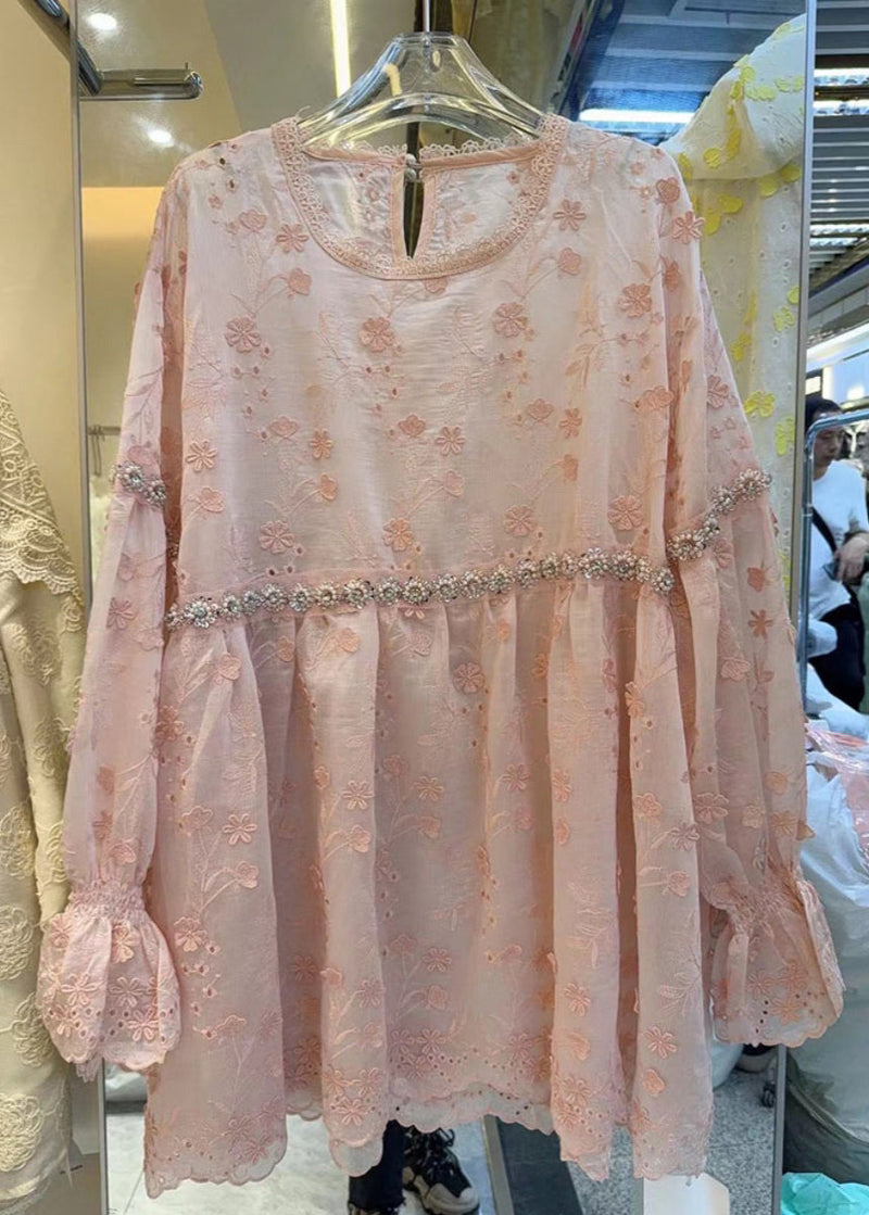 Beautifully Crafted Blouse in a Classic Style