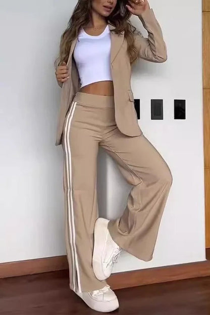 Classic Vintage Pants with a Flattering Fit