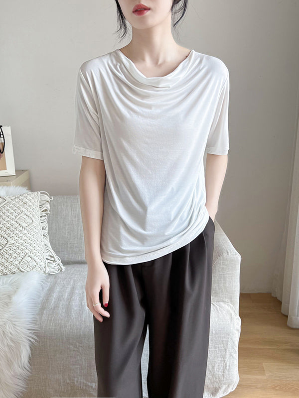Effortlessly Elegant T-Shirt with a Timeless Design