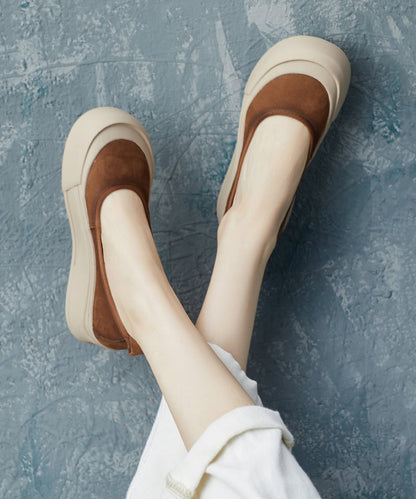 Classic Vintage Shoes with a Flattering Fit