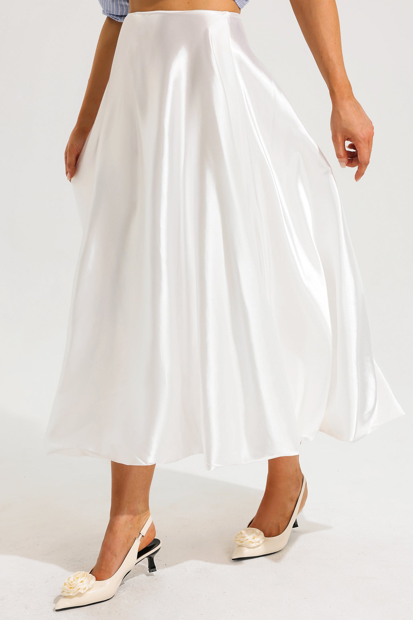 Sophisticated Garment with a Clean Classic Look