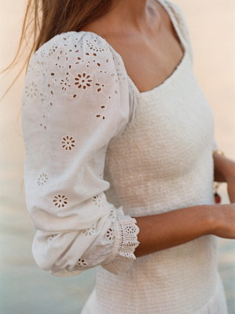 Sophisticated Dress with a Clean Classic Look