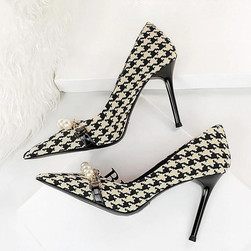 Vintage Inspired Heels with a Contemporary Edge