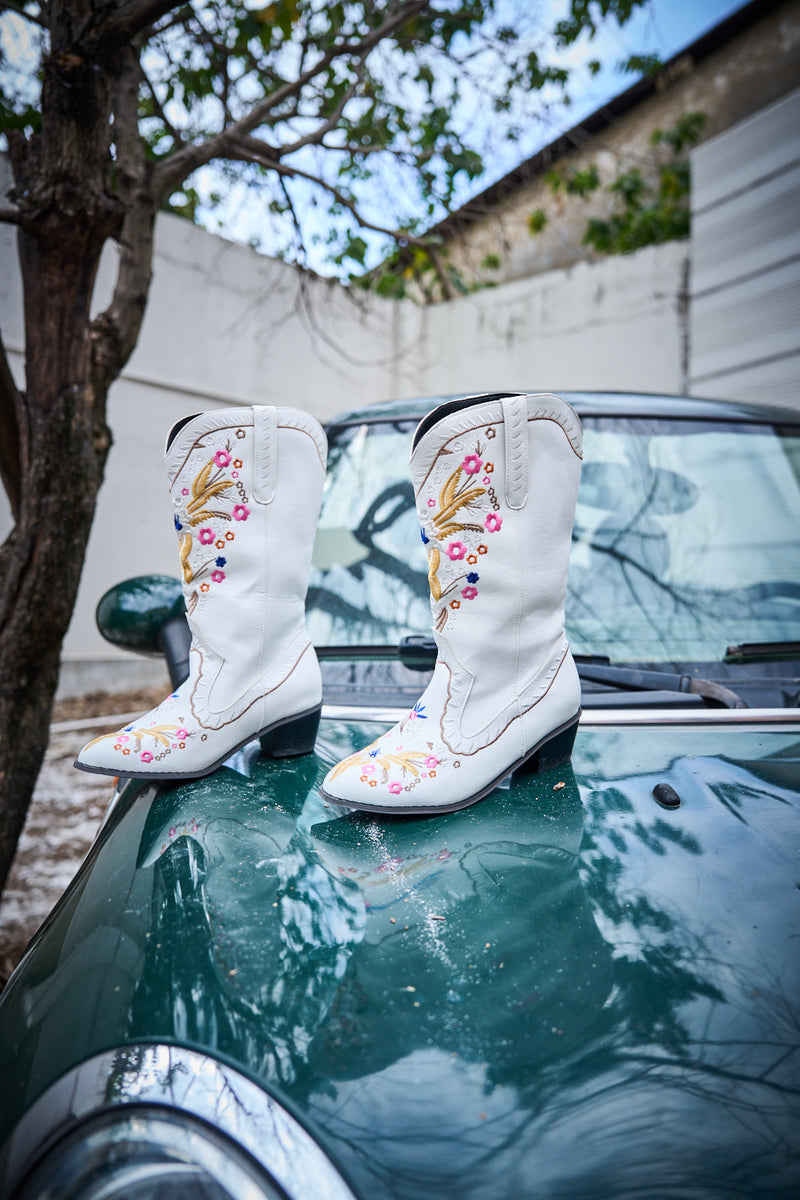 Beautifully Crafted Boots in a Classic Style