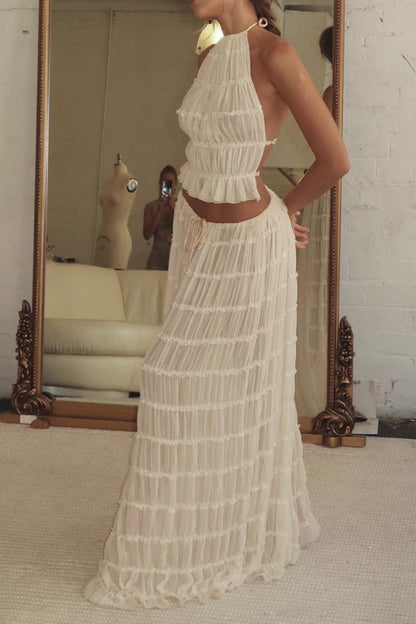 Effortlessly Elegant Garment with a Timeless Design