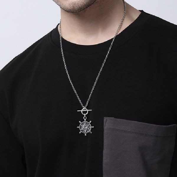 Sophisticated Garment with a Clean Classic Look