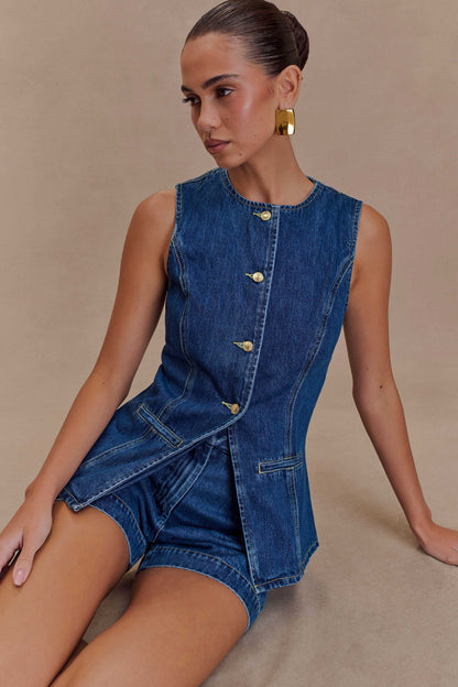 Polished Garment with an Effortless Classic Look