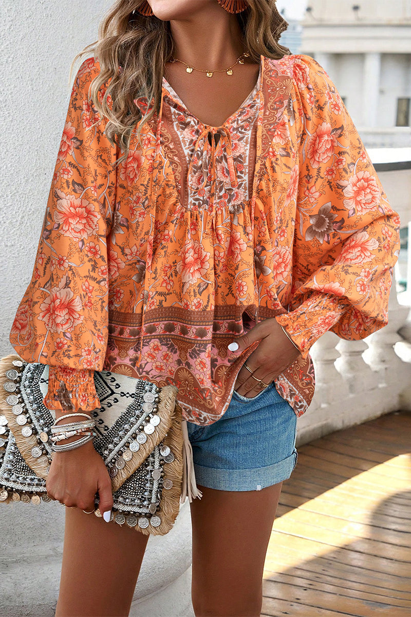 Well Tailored Top with a Graceful Silhouette
