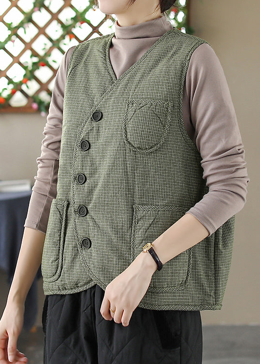 Sophisticated Garment with a Clean Classic Look