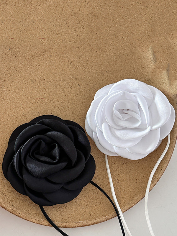 Effortlessly Elegant Garment with a Timeless Design