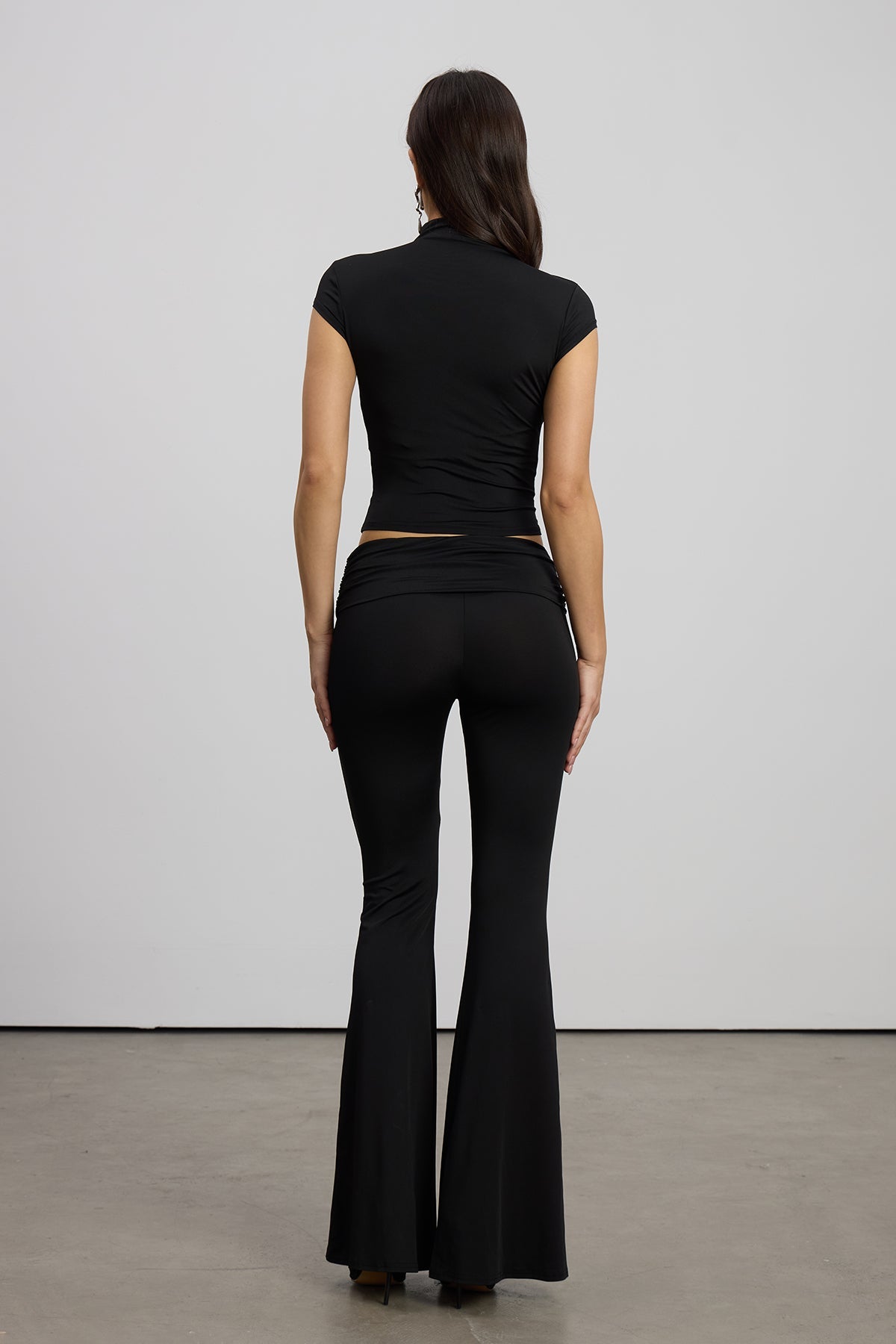 Gracefully Styled Pants for Any Occasion