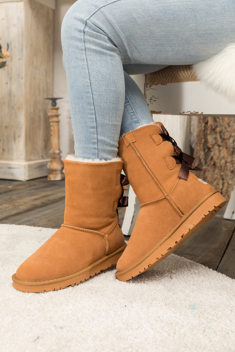 Gracefully Styled Boots for Any Occasion