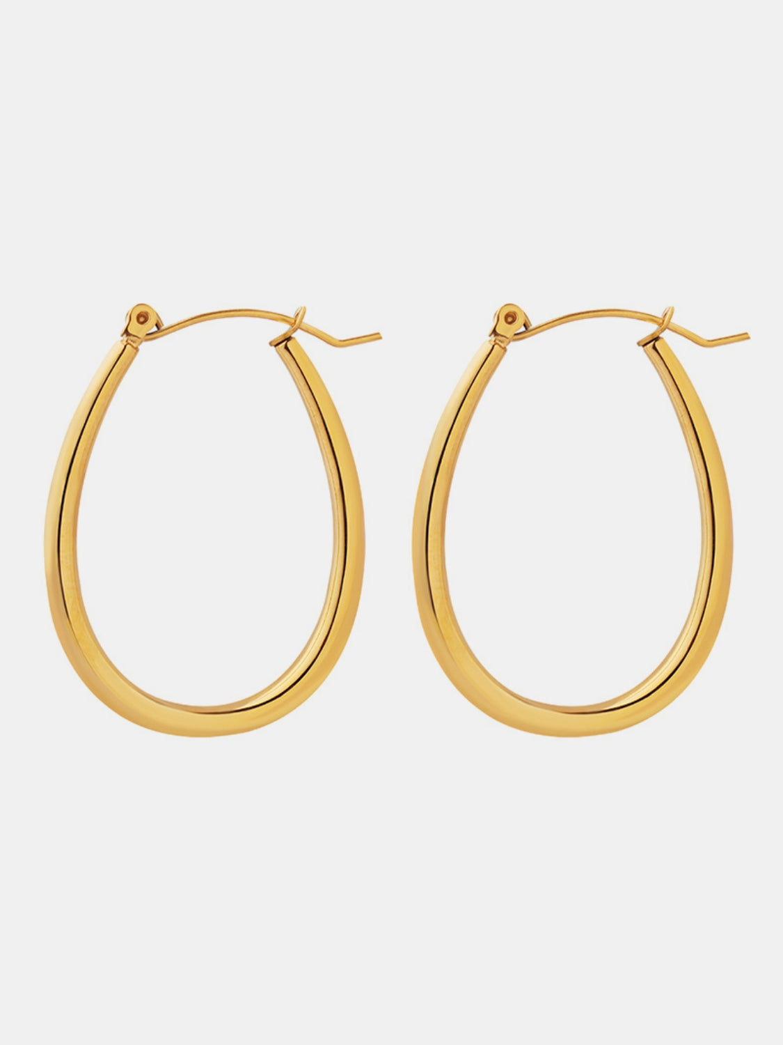 Sophisticated Garment with a Clean Classic Look