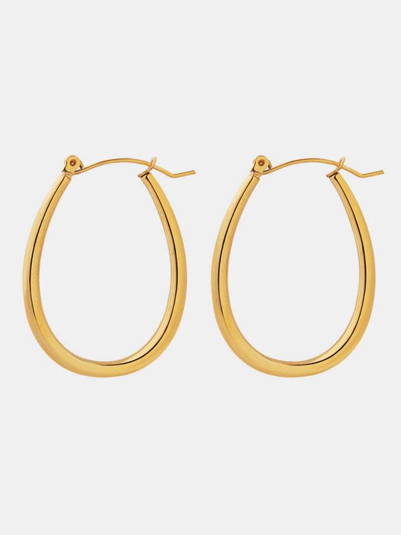 Sophisticated Garment with a Clean Classic Look