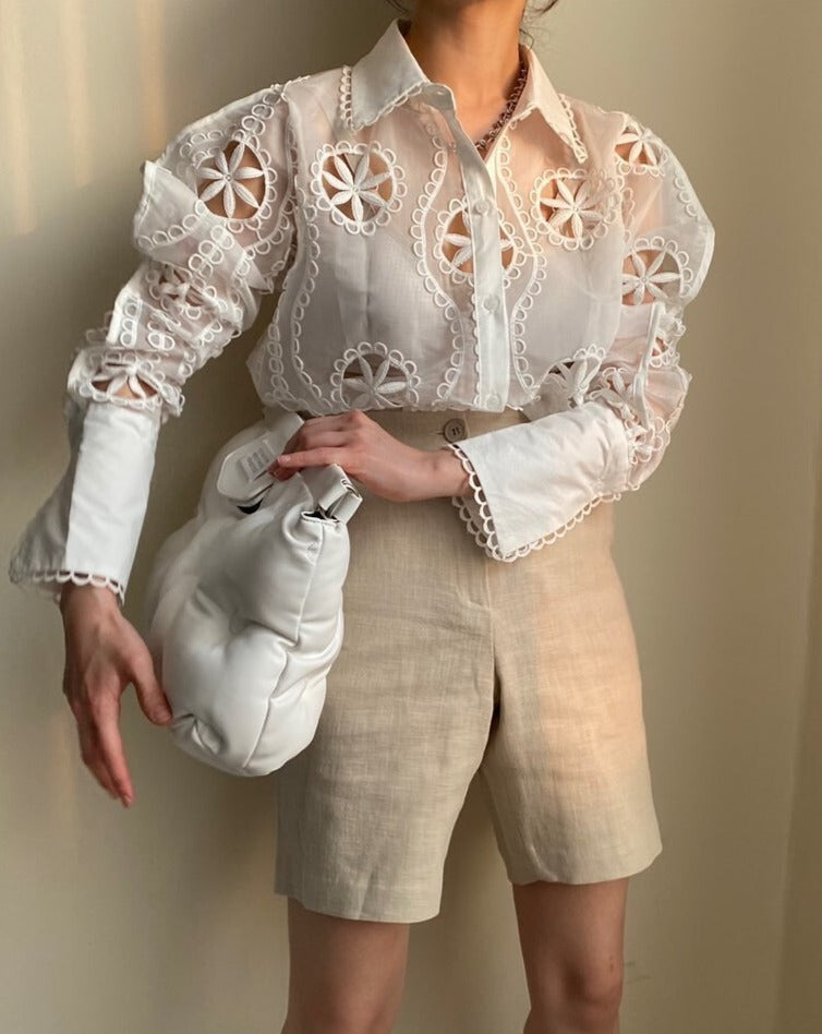 Elegantly Styled Blouse for Everyday Wear