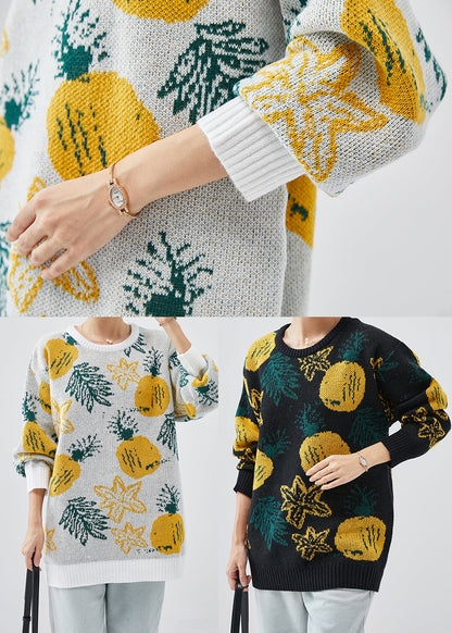 Effortlessly Elegant Sweater with a Timeless Design