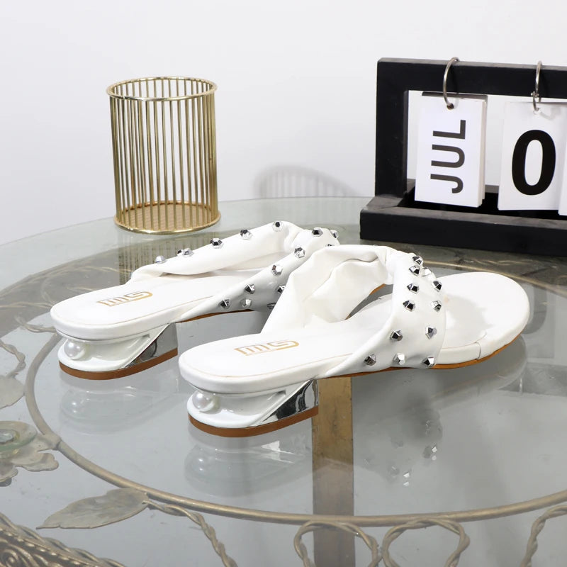 Beautifully Finished Sandals in a Timeless Design