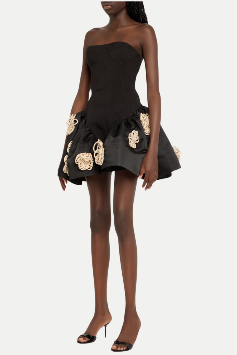 Classic Vintage & Enduringly Stylish Dress