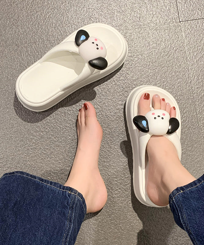 Well Tailored Sandals with a Graceful Silhouette