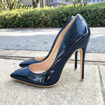 Gracefully Styled Garment for Any Occasion
