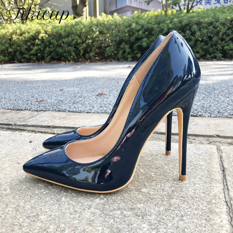 Gracefully Styled Garment for Any Occasion
