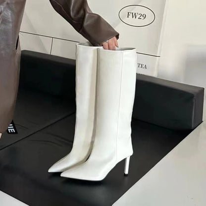 Polished Boots with an Effortless Classic Look