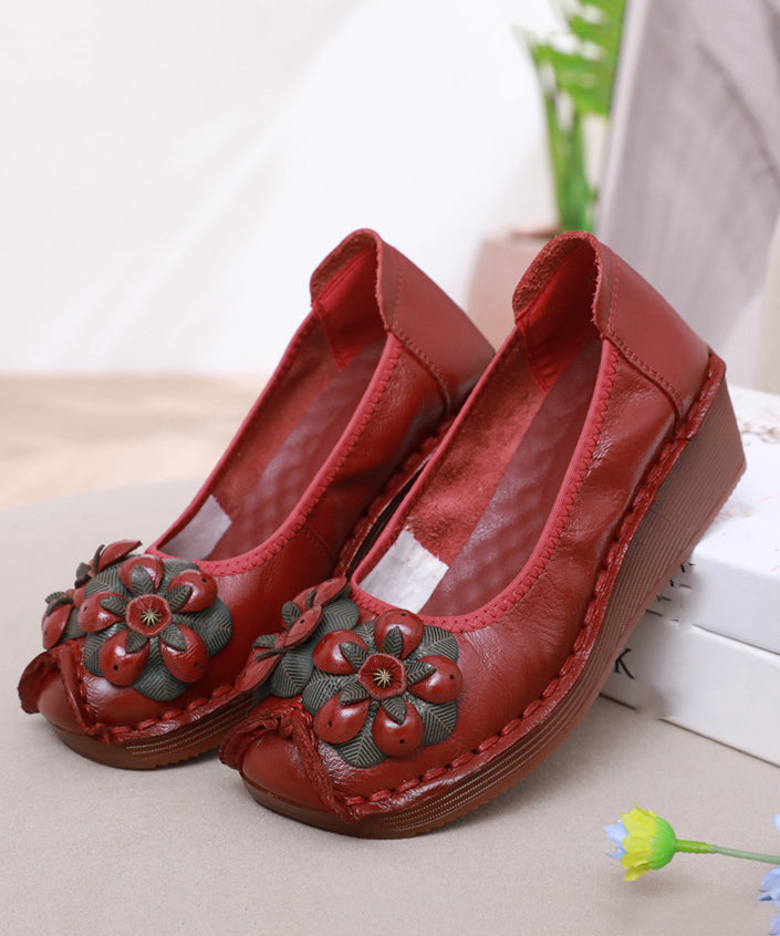 Effortlessly Elegant Heels with a Timeless Design