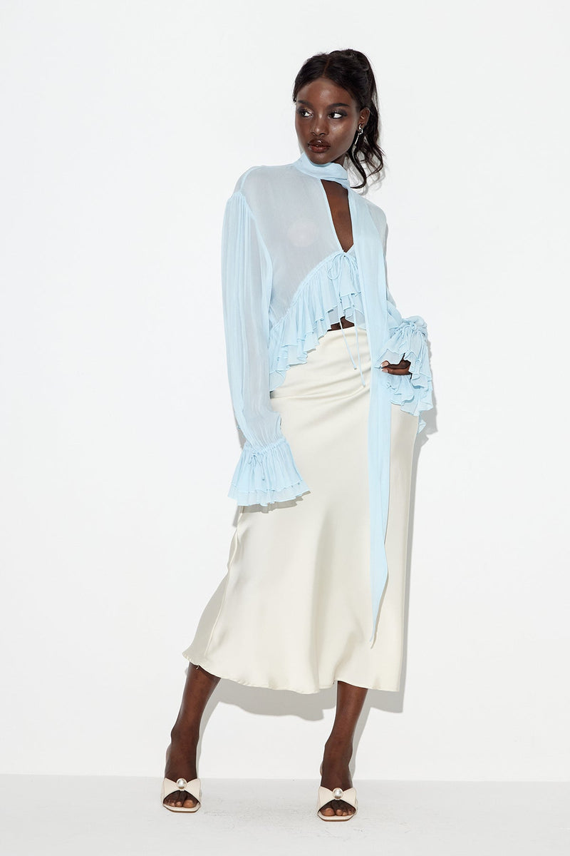 A Vintage Style Top with Delicate Timeless Details