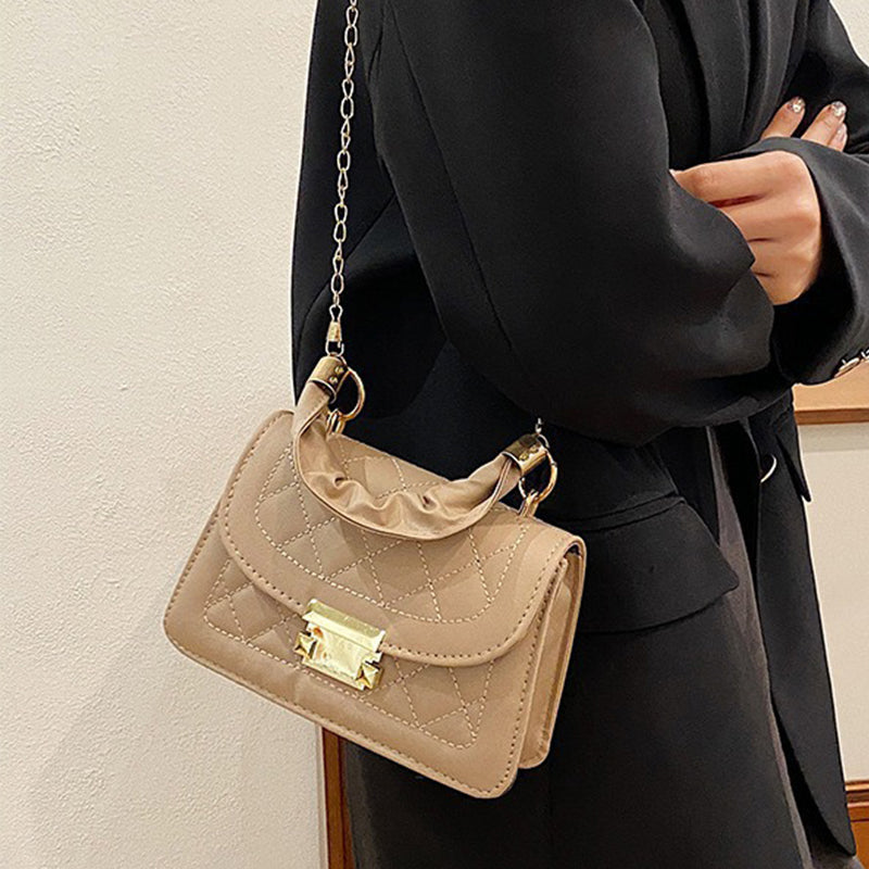 Beautifully Finished Bag in a Timeless Design