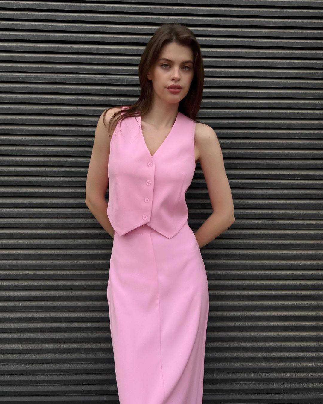 Well Tailored Coat with a Graceful Silhouette