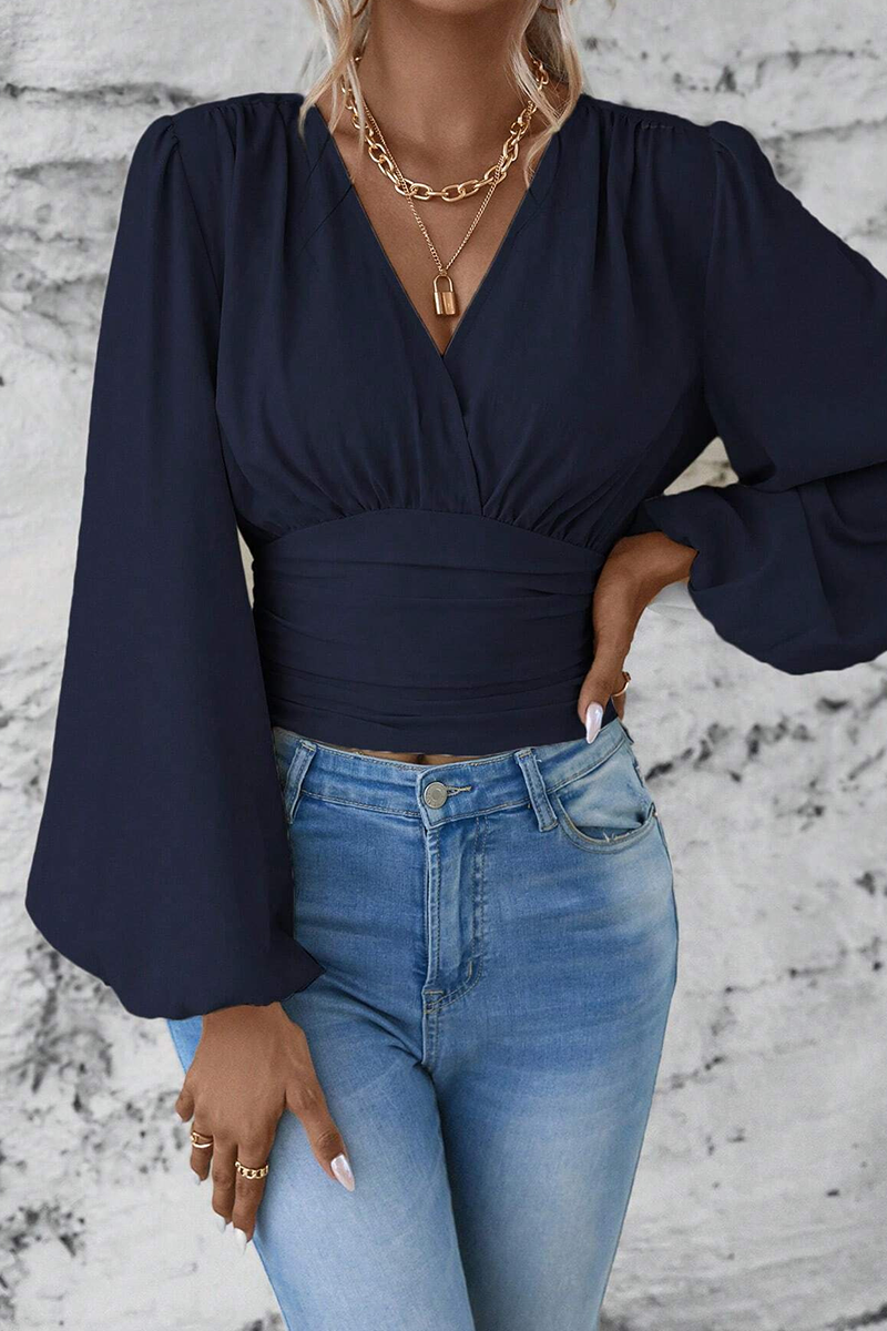 Beautifully Finished Top in a Timeless Design