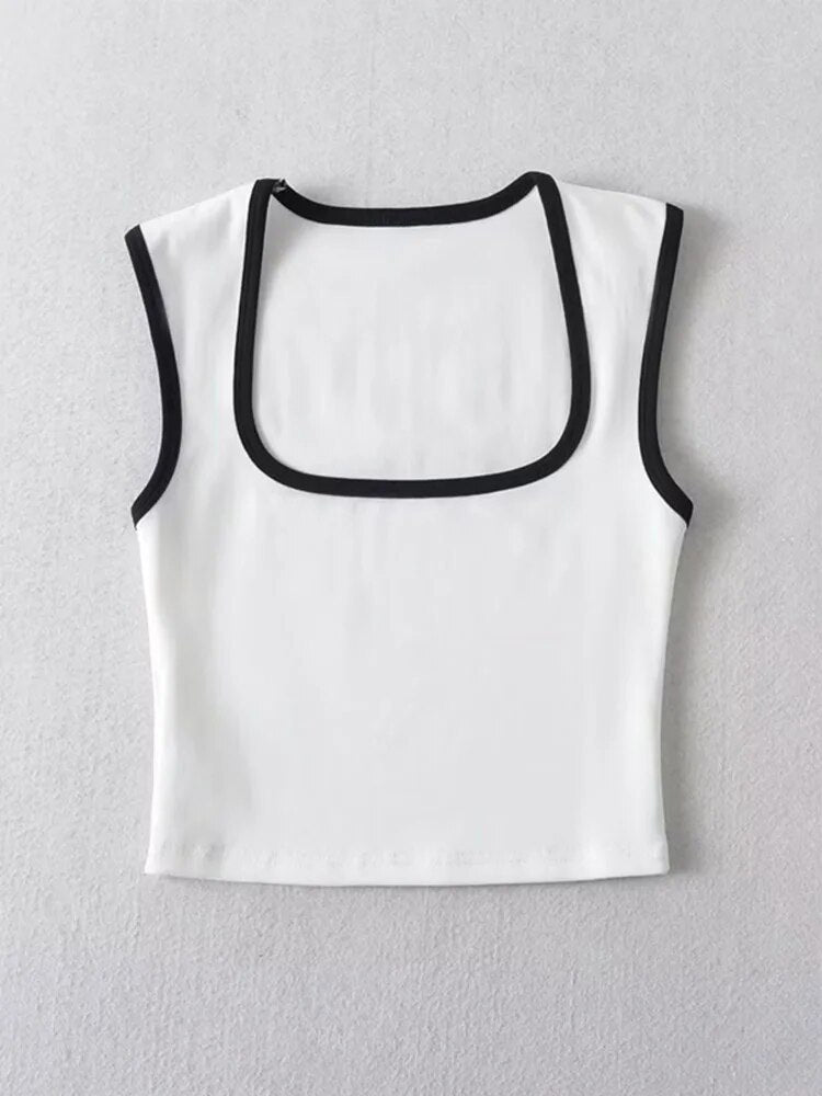 A Vintage Style Top with Delicate Timeless Details