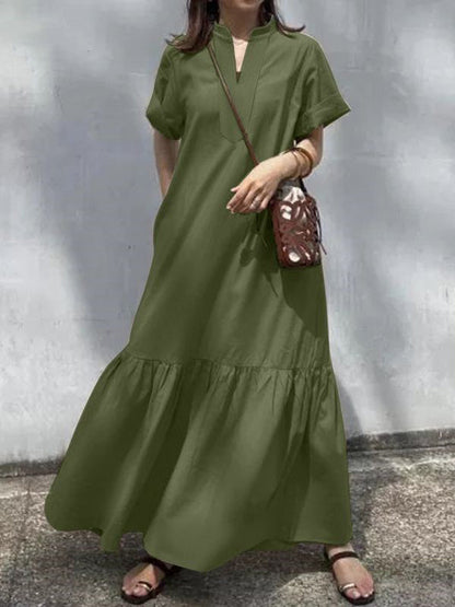 Effortlessly Elegant Dress with a Timeless Design