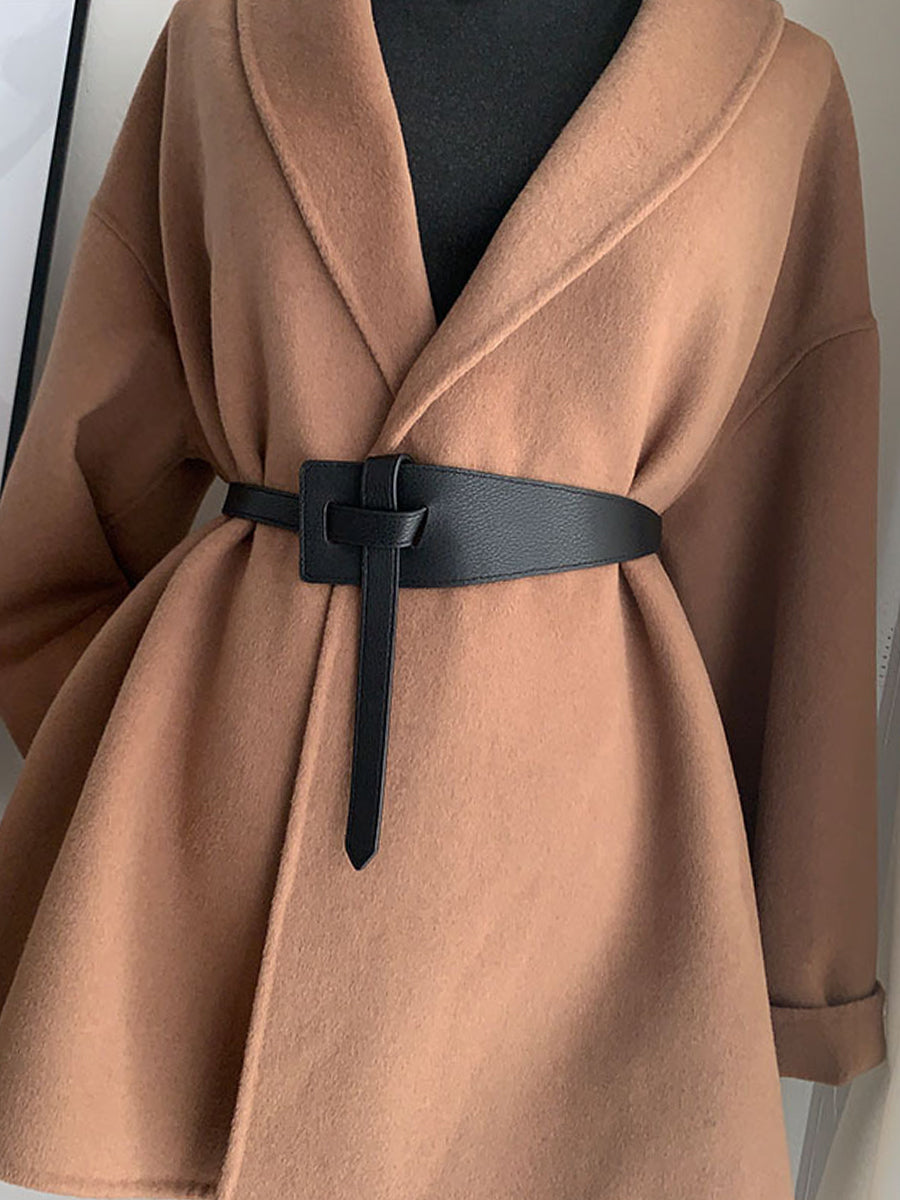 Sophisticated Garment with a Clean Classic Look