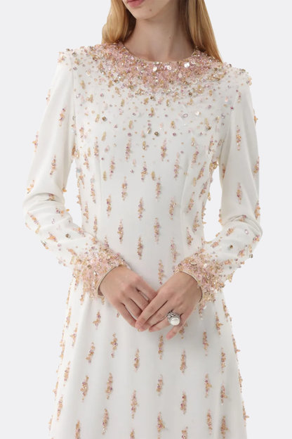 Classic Vintage Dress with a Flattering Fit