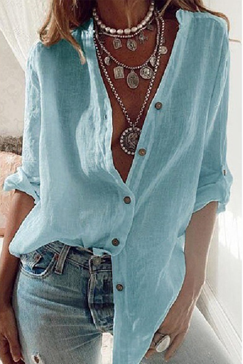 A Vintage Style Top with Delicate Timeless Details