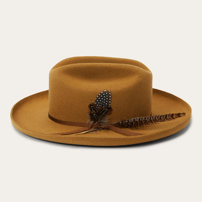 Beautifully Finished Garment in a Timeless Design