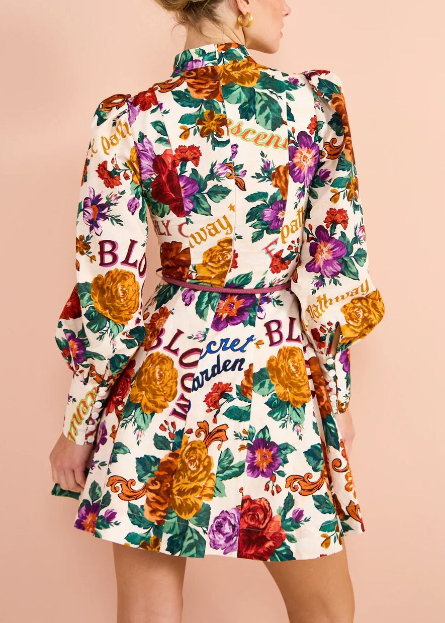 Gracefully Styled Dress for Any Occasion
